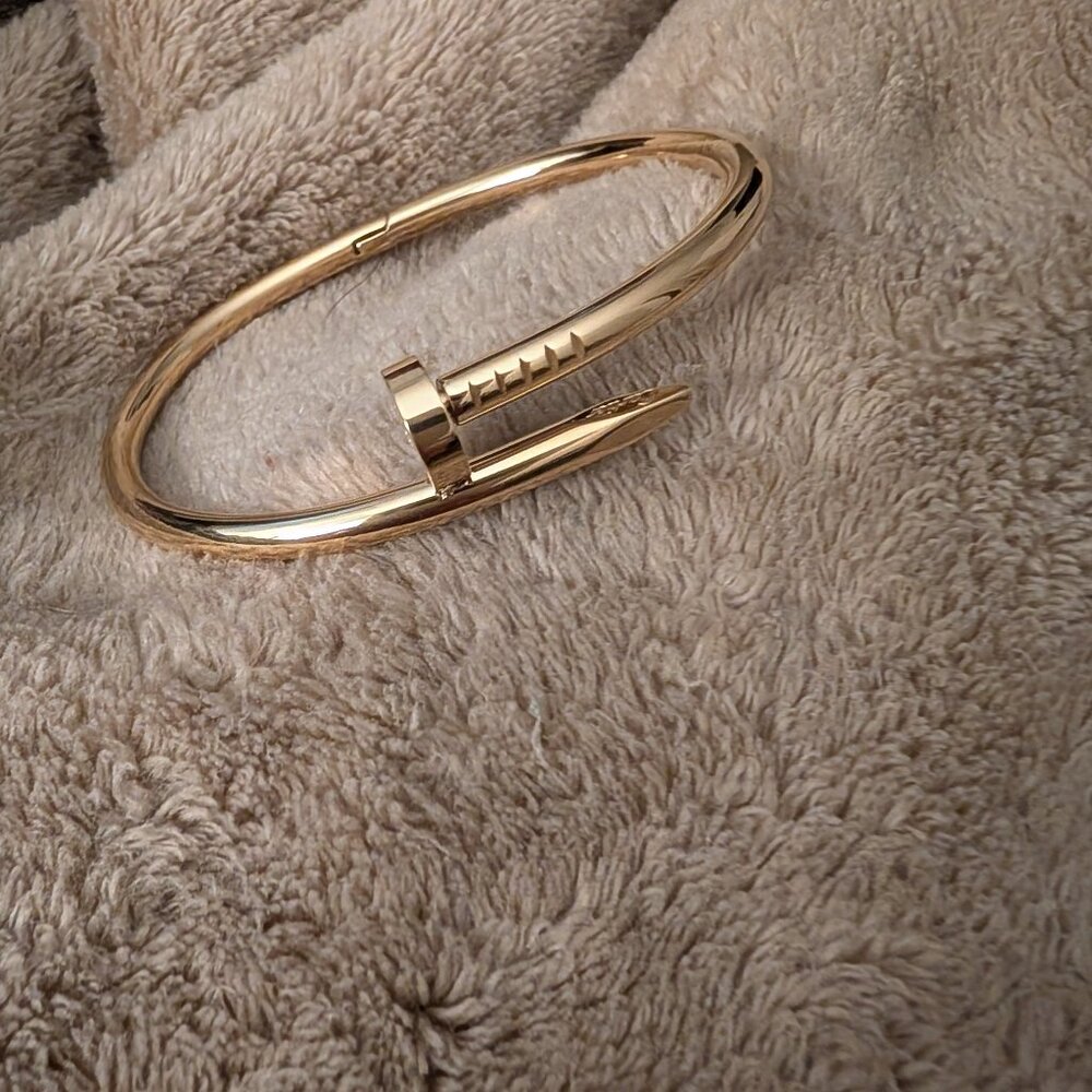 Nail Bracelet